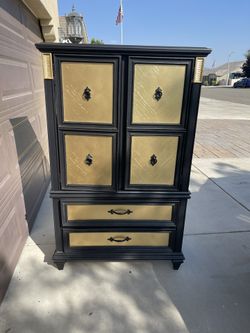 Wardrobe Cabinet