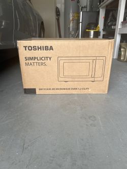 Toshiba Microwave Oven EM131A5C-BS 1.2 Cu Ft - Brand New, Sealed Box