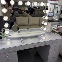 Tocadores // Vanities // Espejos // In Stock // Disponibles 