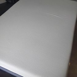 Original Lull Mattress, Full, Like New, Perfect Condition
