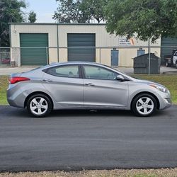 2012 Hyundai Elantra 