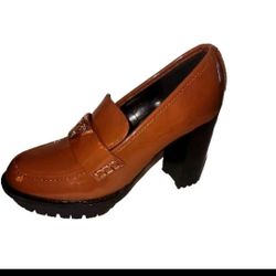 New Guess Womens Shoes 8.5 Brown and Gold Courts 4 In Heel. Pick Up 33428