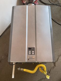 Rinnai RC98 Water Heater for Sale in San Diego, CA - OfferUp