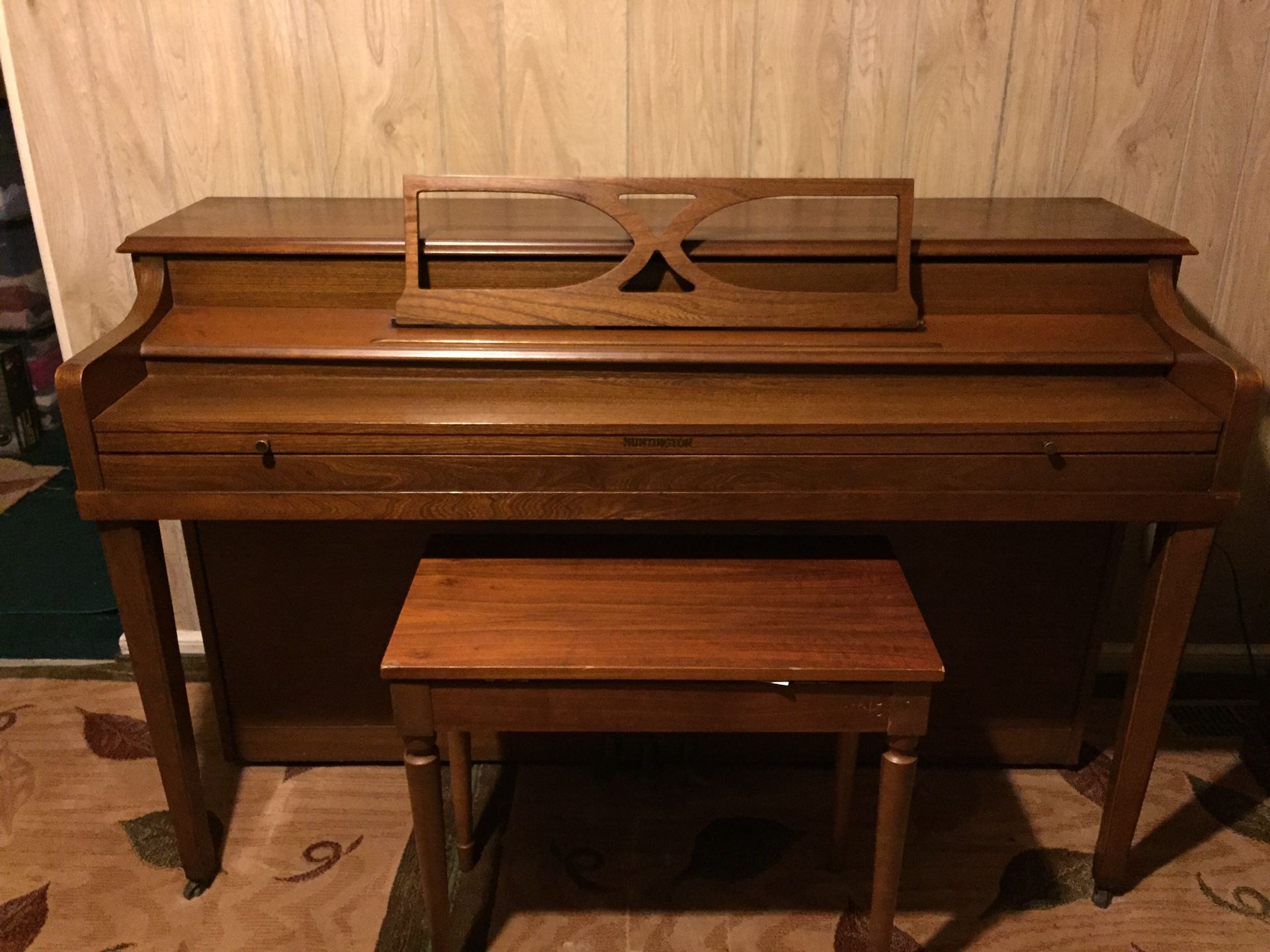 Must sale quickly. Huntington Piano for sale $80.