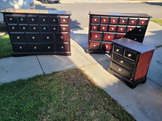 Dresser Set