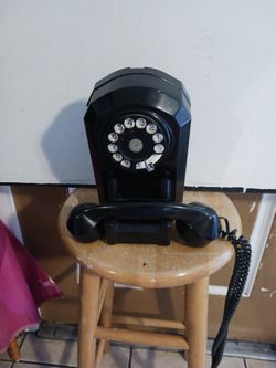 Vintage 1930s & 40s Wall Phone