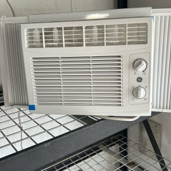 AC Window Unit 