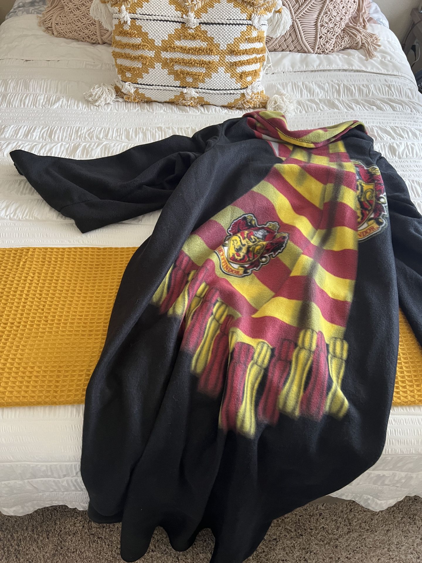 Harry Potter Gryffindor Snuggie Blanket