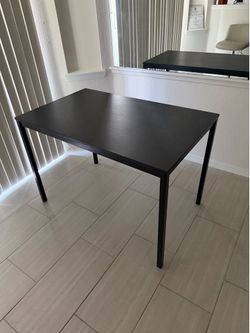 Mesa negra