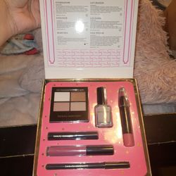 Makeup Set