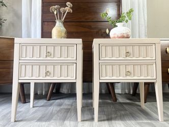 !!SOLD!! Adorable Refinished MCM Nightstand Pair
