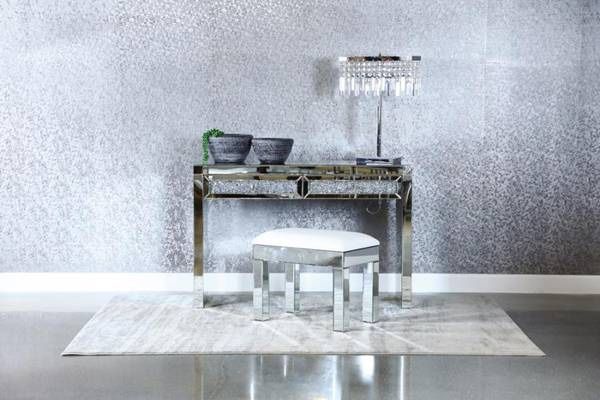 Beautiful Accent Table Or Perfect Vanity Desk!! Lowest Prices Ever!