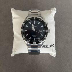 Seiko SKA623 Men’s Dress Sport Watch 44mm