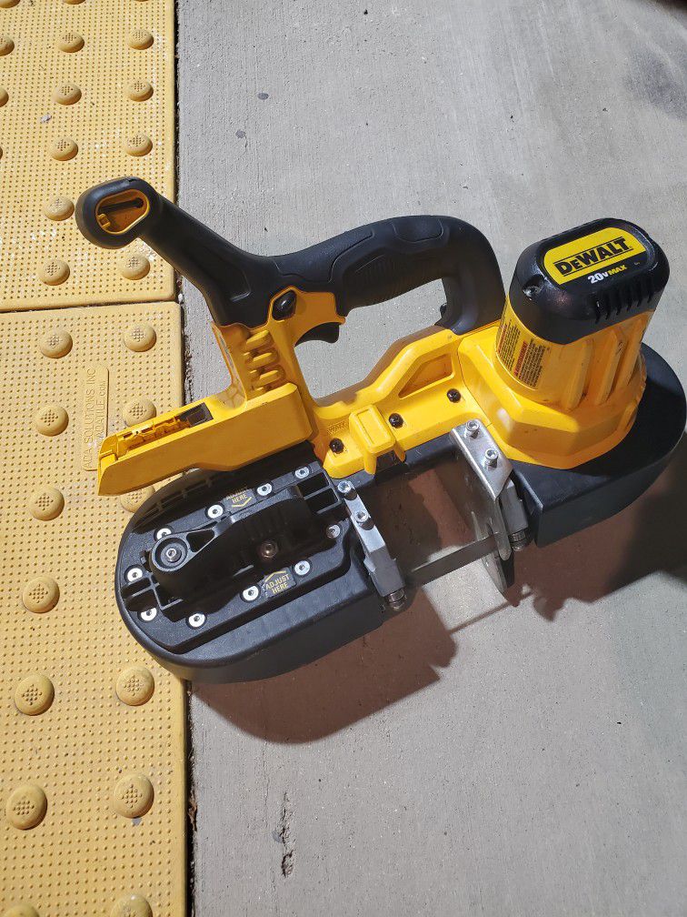DEWALT 20V MAX Cordless Band Saw (Tool Only) for Sale in Los Angeles, CA  OfferUp