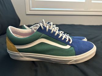 Vans Yacht Clubs Size 13 BRAND NEW
