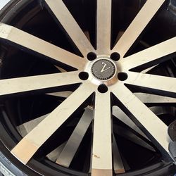 24’’ 5 Lugg rims