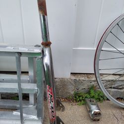 Haro 1" Threadless Forks And Stem/20" Haro Race Wheels 