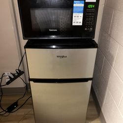 fridge and microwave 