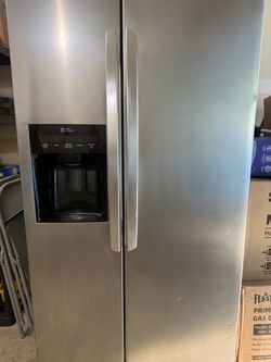 LG Stainless Steel Side-by-Side Refrigerator