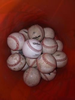 20 flexiballs sofballs