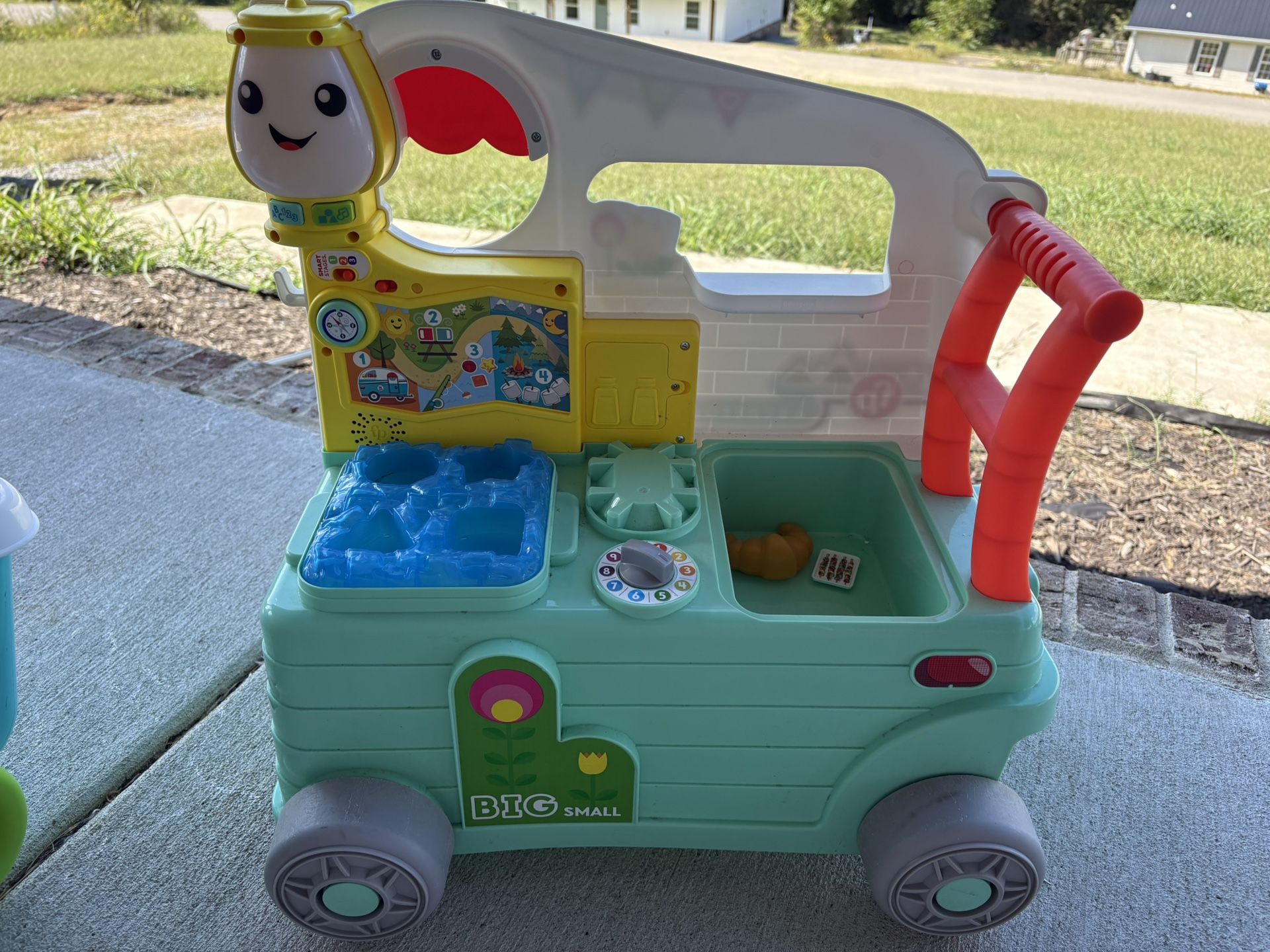 Fisher-Price Laugh & Learn 3-in-1 On-the-Go Camper