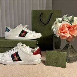 Gucci Women Ace Sneakers With Bee