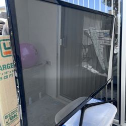 51” Flat Screen Samsung TV