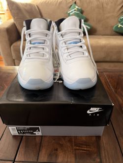 Air Jordan 11 Legend Blue