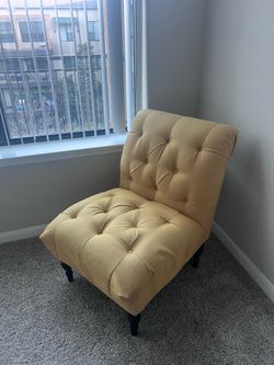 Tufted Accent Chair