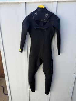 10 Wetsuits For sale