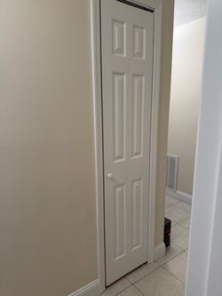 White 6-panel bifold closet door 18” W x 79” H