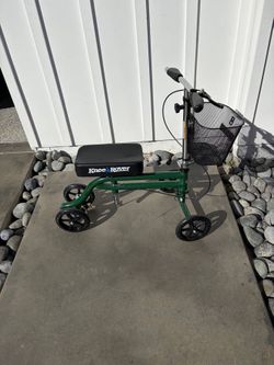 Knee rover gently used , first person that brings $30 firm take it Costa Mesa