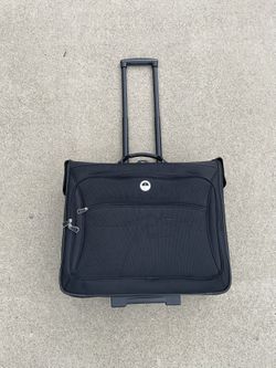 Travelpro 2 Wheels rolling garment bag 2 Wheel Travel pro rolling garment bag