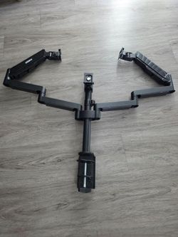 Free Mount Pro Triple Monitor Desk Mount