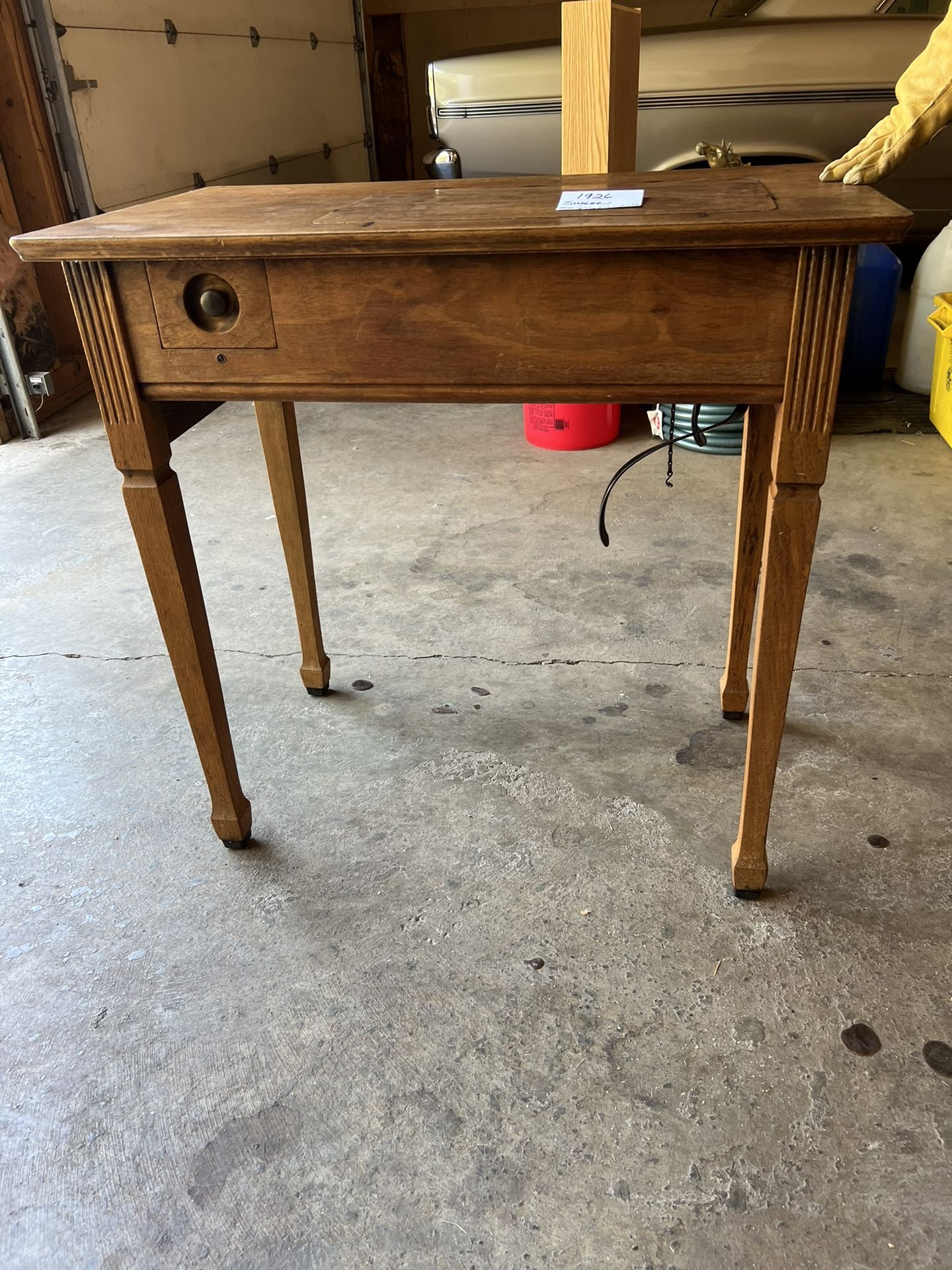 Singer Sewing Machine $125