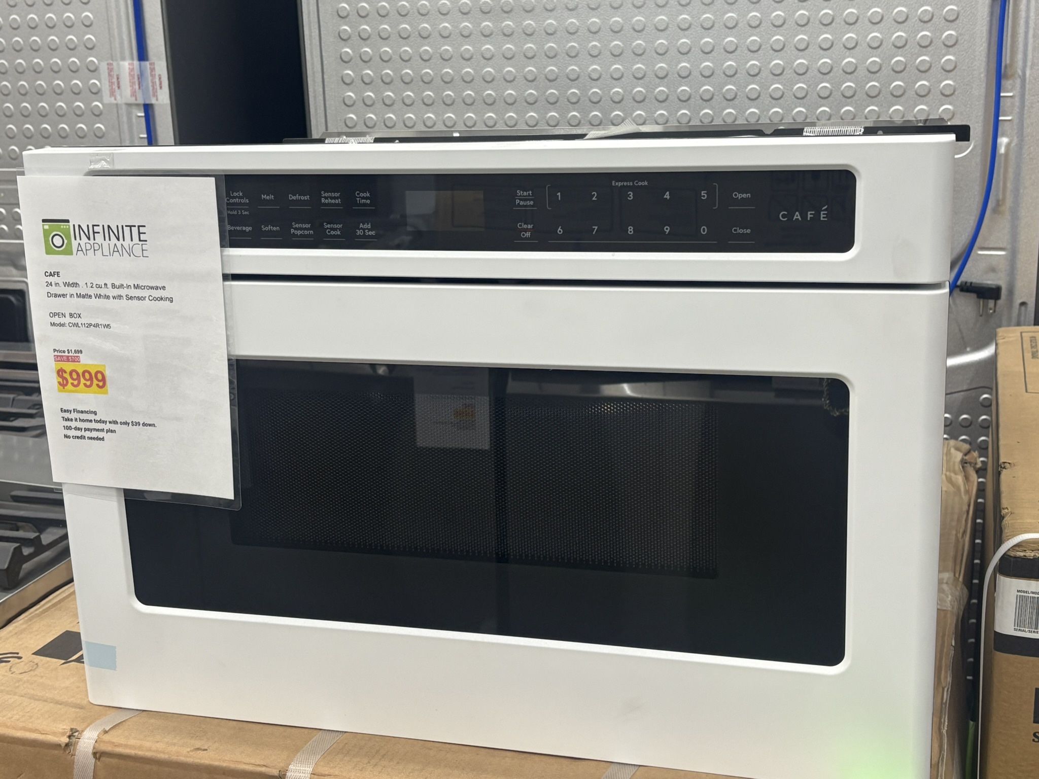 CAFE 24 in. Width . 1.2 cu.ft. Built-In Microwave Drawer