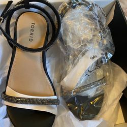 Torrid Size 7.5 Black Ankle Rhinestone Heels New In Box