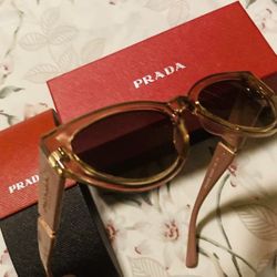 Designer Ladies PRADA Sunglasses Brand New Boxed 