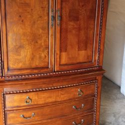 Nice King Canopy Bedroom Set 