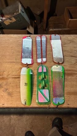 Salmon flashers