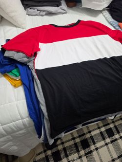 22 T-shirt  boys xl