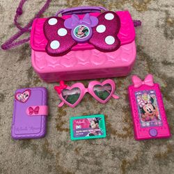 EUC Minnie Purse