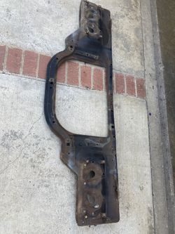 Radiator support