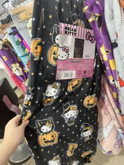Hello kitty halloween blanket 