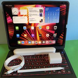 128GB Apple IPad Pro 11” 3rd Generation (2021 Model / M1 chip/ Liquid Retina / Face ID) with stylus pen, keyboard case & Accesories