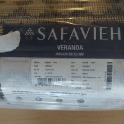 SAFAVIEH Veranda Collection  Boho Indoor/ Outdoor Non-Shedding Easy Cleaning Patio Backyard Porch Deck Mudroom Runner,  Ivory / Slat