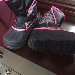 Size 10 snow boots