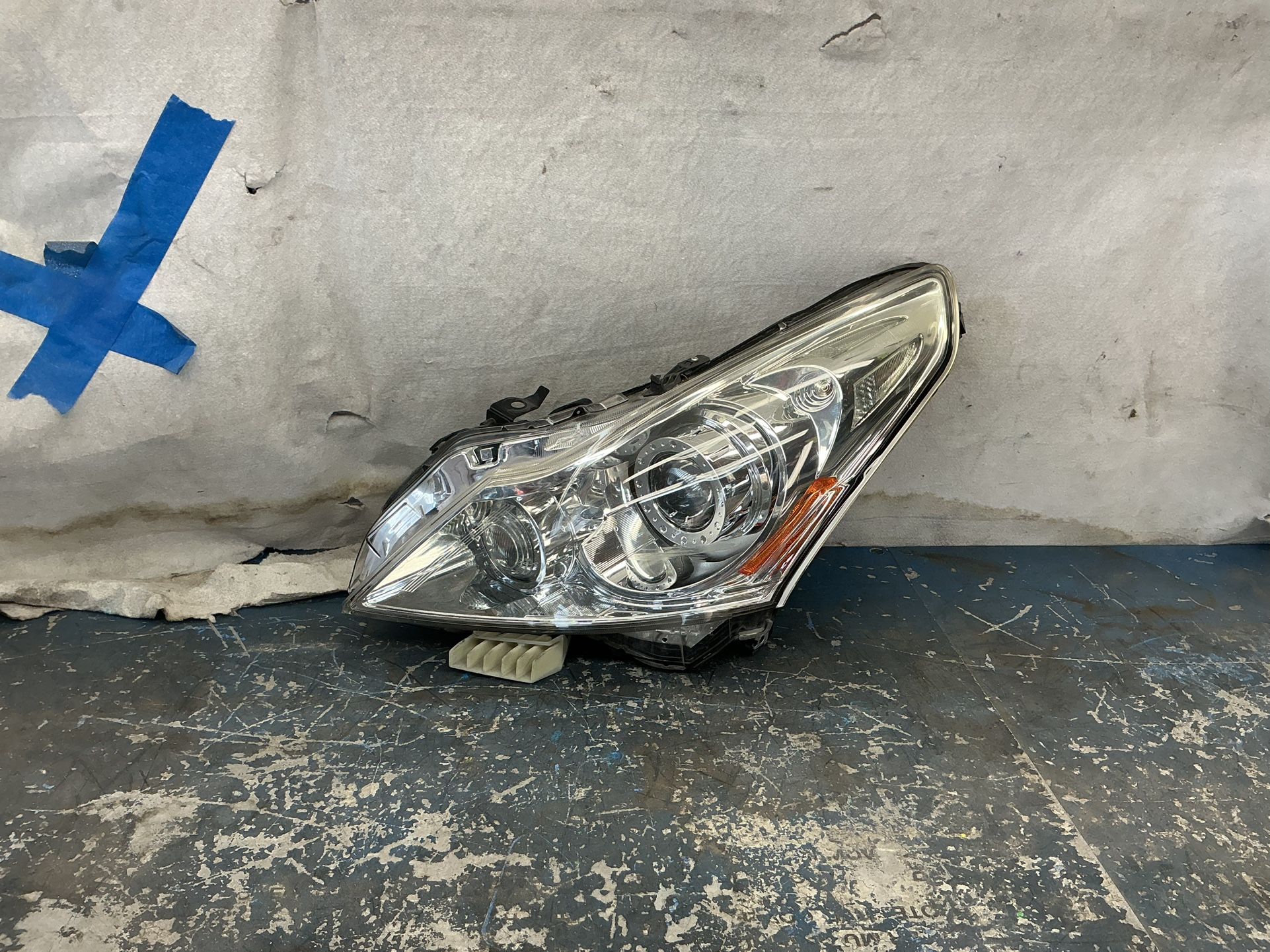 Headlight G37 2009 2010 2011 2012 2013 2014 OEM