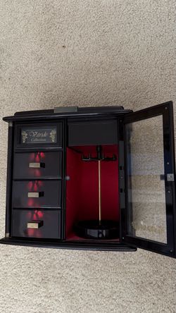 V stride Collection Musical Jewelry Box