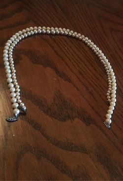 2 necklace’s